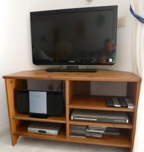 Satellite TV, DVD & HiFi
