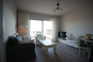 living/lounge/dining