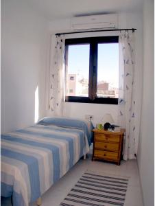 Second bedroom (twin beds)
