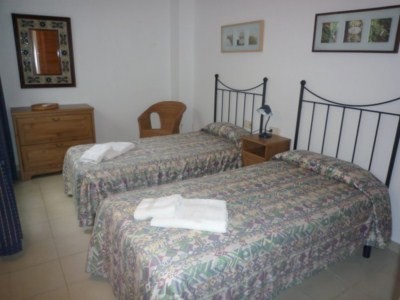 Master bedroom; AC; en-suite