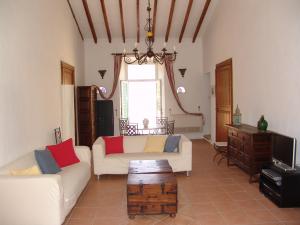 Lounge/Dining area
