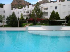 Sangrila pool complex