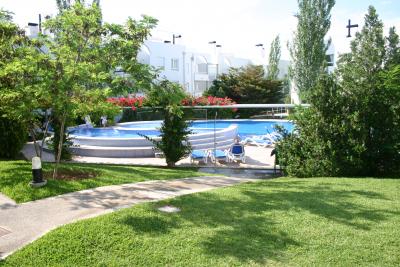 The Swimming Pool
