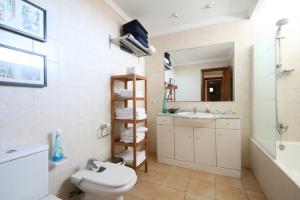 En-suite bathroom