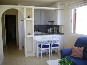 Kitchen area